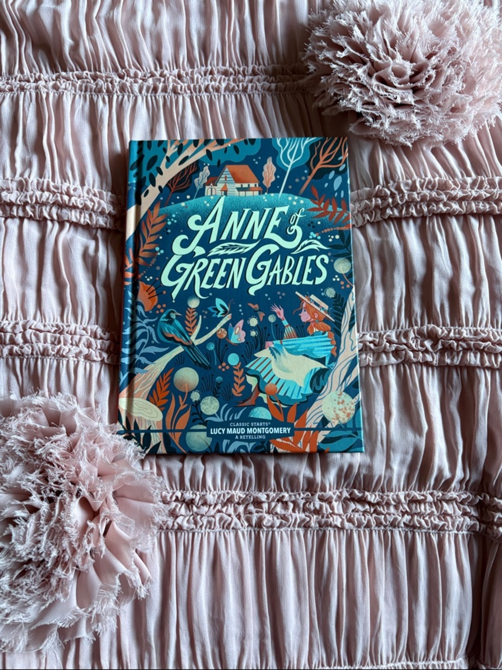 Anne of Green Gables Illustrated Hardcover - Blue Cover